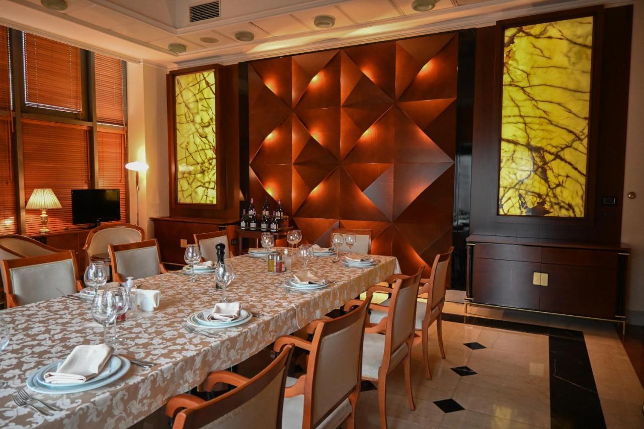 Aleksandar Palace Hotel Congress Center & Spa Скопье Экстерьер фото